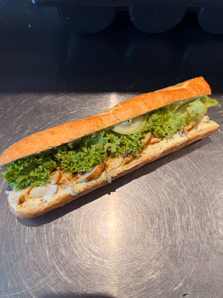 Le fermier dans son pré : LANIÈRES DE POULET (Normal (1/2 baguette), Baguette blanche, Tartare, Salade)